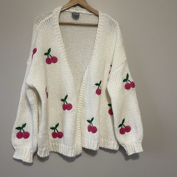 Arula Charley Chunky Knit Cherry Cardigan, Size A, 1X Ivory Novelty Oversized - Picture 2 of 9